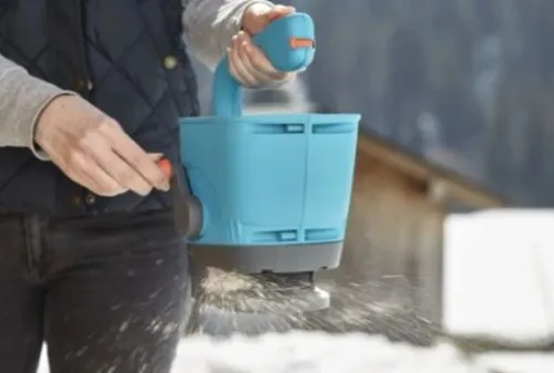 Siewnik ręczny rozsiewacz nawozów trawy M GARDENA 0431 na Arena.pl