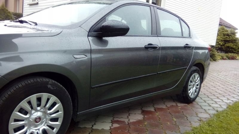 Mazda 2 - Listwy CZARNE Boczne Drzwi zdjęcie 3