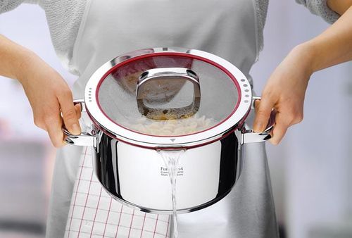 Garnek z pokrywką Function 4 WMF 2,5 l na Arena.pl