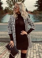 ELEGANCKI PŁASZCZ DAMSKI Z OZDOBNYMI GUZIKAMI coco PEPITO M/L