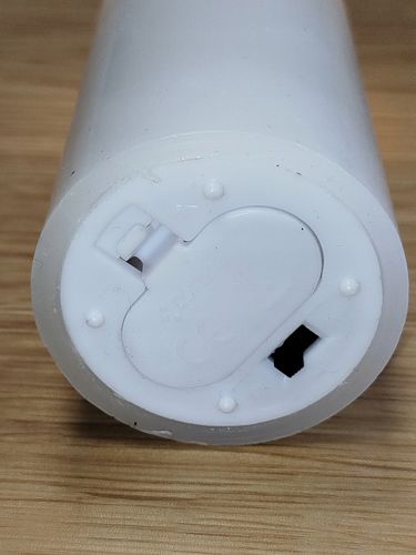 ŚWIECA WOSKOWA LED ŚWIECZKA NA BATERIE OZDOBA Z EFEKTEM PŁOMIENIA 15 CM na Arena.pl