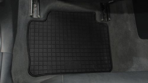 Dywaniki dedykowane do BMW F30 / F31 TUNEL na Arena.pl