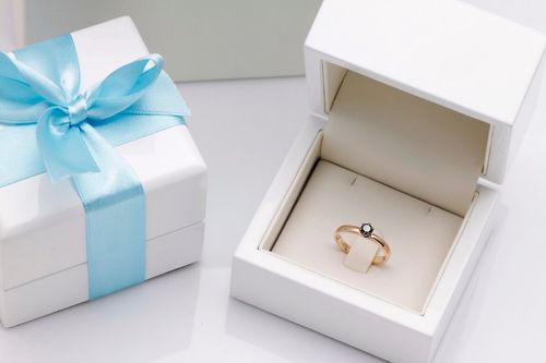 Złoty pierścionek PRD1595B - Diament na Arena.pl