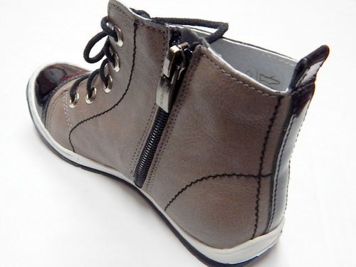 Kornecki 4445 Popiel na Arena.pl