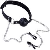 KULKOWY KNEBEL DO UST Z KLAMRAMI NA ŁAŃCUSZKU CZARNY