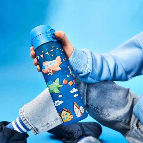 BUTELKA BIDON NA WODĘ DO SZKOŁY PRZEDSZKOLA NIEBIESKI SAMOLOTY ION8 0,5 l na Arena.pl