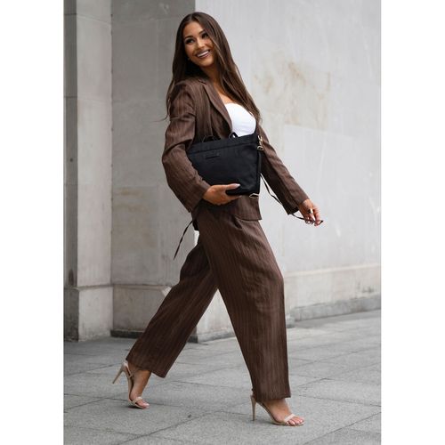 czarna, duża shopperka damska z nylonu, mieszcząca format a4 i zamykana na Arena.pl