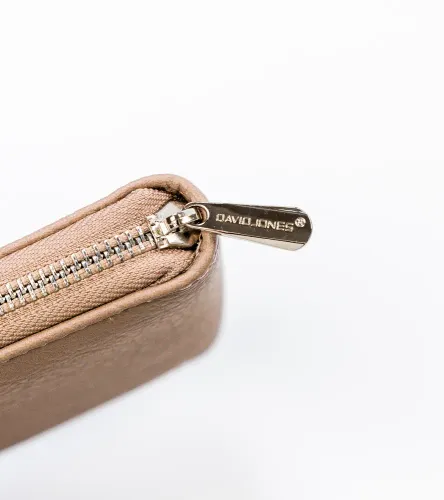 portfel damski z ziarnistej skóry eko zapinany suwakiem na Arena.pl