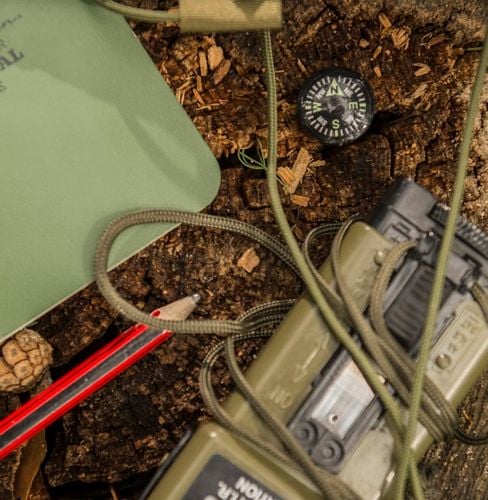 HELIKON Kompas Button Compass Large Czarny na Arena.pl