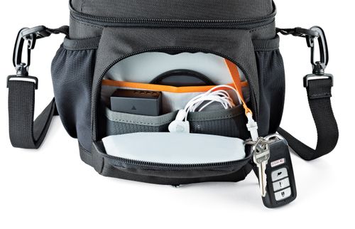 Torba Lowepro Nova 140 AW II na Arena.pl