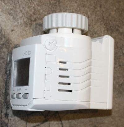 GŁOWICA KALORYFEROWA ELEKTROBOCK HD13-L Z PROGRAMATOREM I PODŚWIETLENIEM na Arena.pl