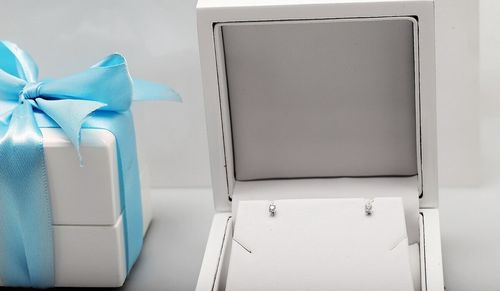 Złote kolczyki KZD5010M - Diament na Arena.pl