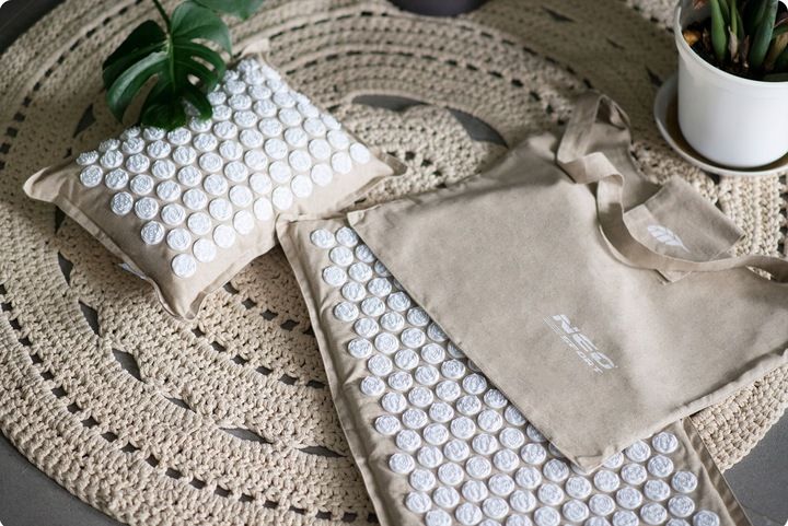 MATA DO AKUPRESURY Z KOLCAMI + PODUSZKA + TORBA zdjęcie 16