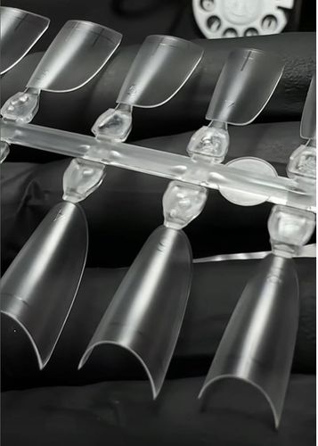 EXCELLENT FLEXI TIPSY TUNELOWE CLEAR ALMOND MIGDAŁ MIĘKKIE POD ŻEL 448 SZT. na Arena.pl