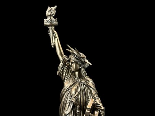 ORYGINALNA RZEŹBA STATUA WOLNOŚCI - VERONESE (WU75727A1) na Arena.pl