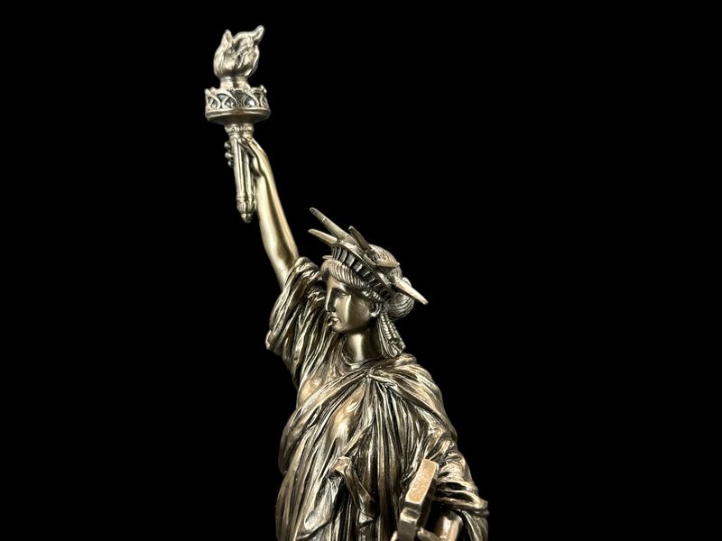 ORYGINALNA RZEŹBA STATUA WOLNOŚCI - VERONESE (WU75727A1) zdjęcie 6