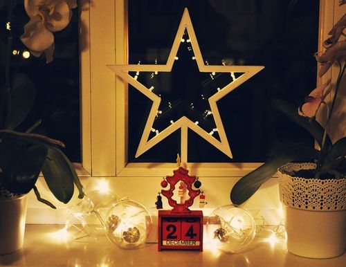Dekoracja LED - gwiazda na Arena.pl