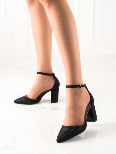 Nike EBERNON MID 100 r.39 na Arena.pl