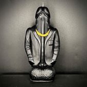 CZARNA ŚWIECA W KSZTAŁCIE PENISA W GARNITURZE Z WOSKU PSZCZELEGO 1 SZT