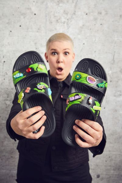 Przypinka Crocs Jibbitz Pin Do Butów Silver Seashell Dangle zdjęcie 6