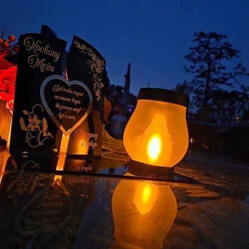 WIECZNY ZNICZ SOLARNY LED Statuetka dla MĘŻA na Grób Wszystkich Świętych na Arena.pl