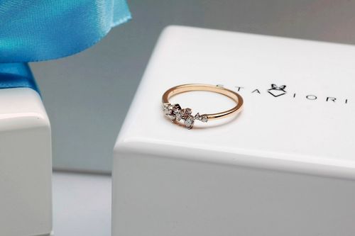 Złoty pierścionek PZD5400 - Diament na Arena.pl