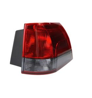 Opel Vectra C 01-08 Lampa tylna dymiona KOMBI PRAWA