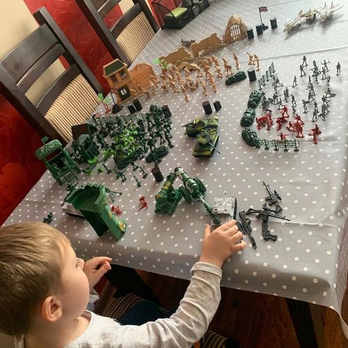 Baza Wojskowa Żołnierzyki Duży Zestaw Armia Figurki Czołgi Samoloty 300el. na Arena.pl