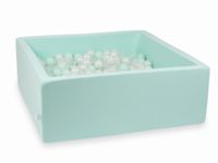 Suchy basen miętowy 110x110x40 z piłeczkami 600 sztuk (przezroczyste, perłowe, jasnomiętowe)