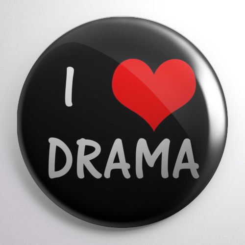 Przypinka I ♥ DRAMA na Arena.pl