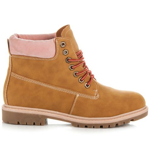 Traperki r.38 na Arena.pl