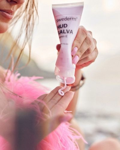 Maść do rąk Hud Salva z witaminą E 100 ml Swederm Hudsalva Vit E na Arena.pl