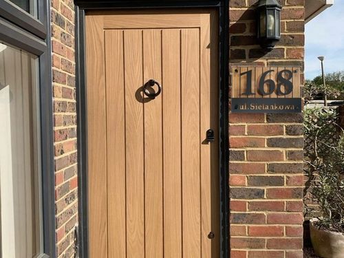 Tabliczka tablica adresowa numerem domu na dom 3d na Arena.pl