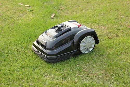 KOSIARKA AUTOMATYCZNA ROBOT koszący 600m² 18cm na Arena.pl