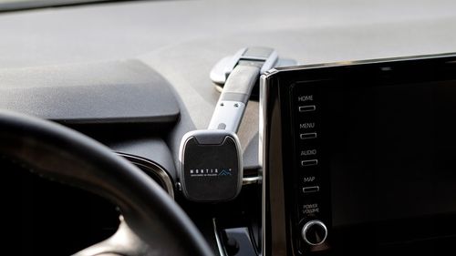 UCHWYT DO SAMOCHODU MAGNETYCZNY REGULOWANY NA TELEFON KOKPIT DESKĘ SZYBĘ na Arena.pl