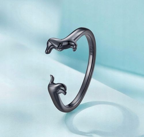 Pierścionek srebrny PIES CZARNY JAMNIK regulowany s925 +pudełko na Arena.pl