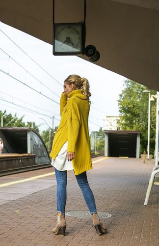 Sweter oversize F551 Ecru UNI na Arena.pl