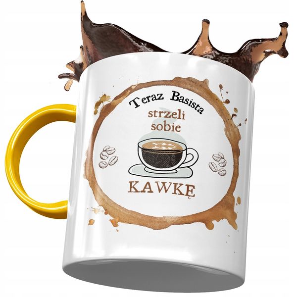 Kubek Żółty Dla Basisty Strzeli Sobie Kawkę Z Nadrukiem Ze Zdjęciem zdjęcie 1