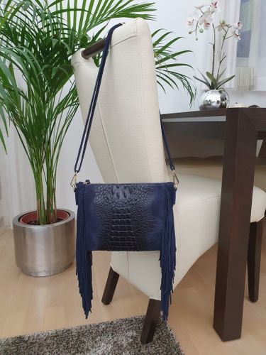 VERA PELLE torebka zamszowa listonoszka boho z frędzlami V001 granatowa na Arena.pl