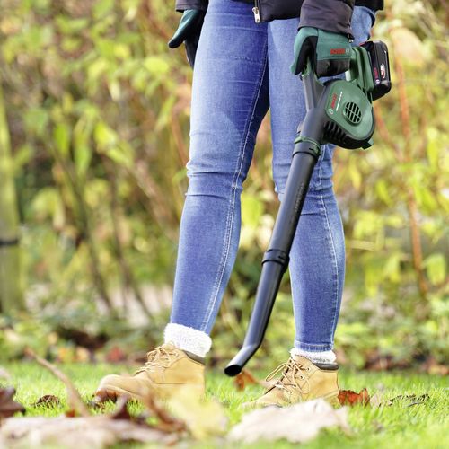 BOSCH DMUCHAWA UNIVERSAL LEAF BLOWER 18V-130 (BT) na Arena.pl