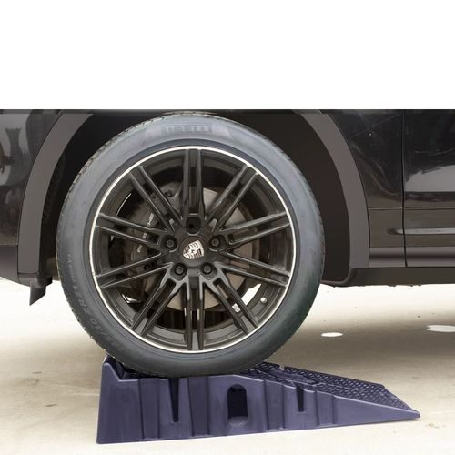 Wzmocnione najazdy samochodowe serwisowe do wymiany oleju i naprawy auta na Arena.pl