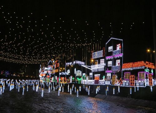 Świąteczne LAMPKI Sople ZWISAJĄCE Zewnętrzne 300LED 15m. na balkon na Arena.pl