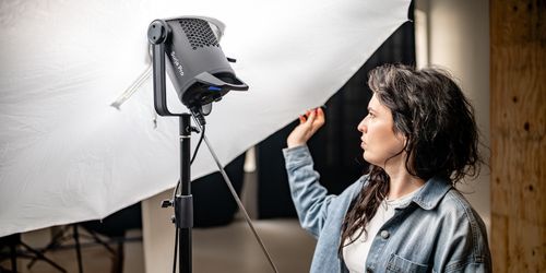Parasolka-softbox odbijająca Newell 140 cm na Arena.pl