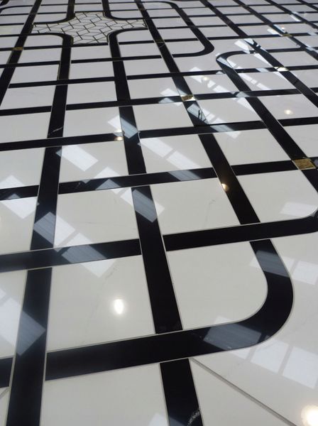 Gres BIAŁY MARMUR POLER 25x25 czarna ramka POŁYSK zdjęcie 1