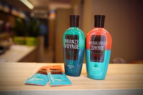 EMERALD BAY SMOOTH BRONZE VOYAGE DO OPALANIA ! na Arena.pl