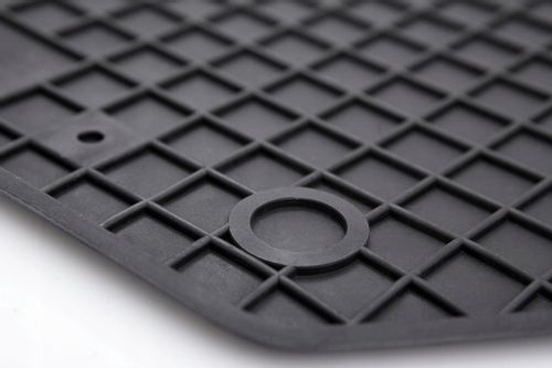 DYWANIKI GUMOWE PRZEDNIE DO VW Scirocco (od 2008) na Arena.pl