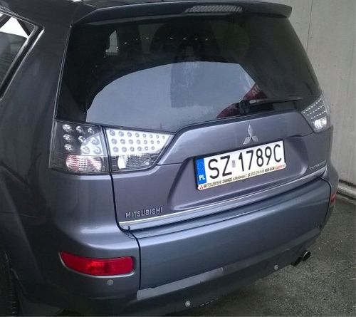 MITSUBISHI OUTLANDER II - LISTWA CHROM na KLAPE 4 na Arena.pl