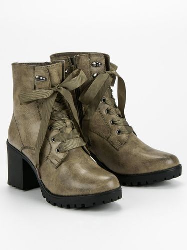 OCIEPLANE BOTKI NA PLATFORMIE Rozmiar - 40 na Arena.pl