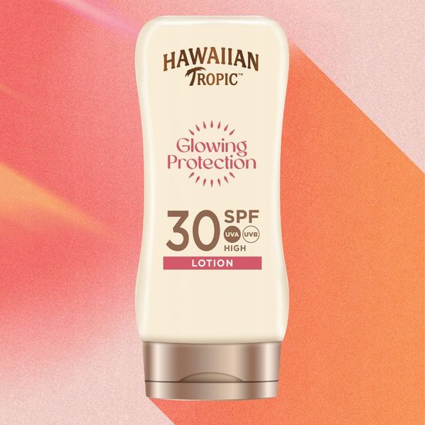 Hawaiian Tropic Glowing Protection do opalania SPF 30 zdjęcie 2