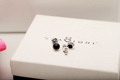 srebrne kolczyki z onyksem i markazytami - kdm6140o na Arena.pl